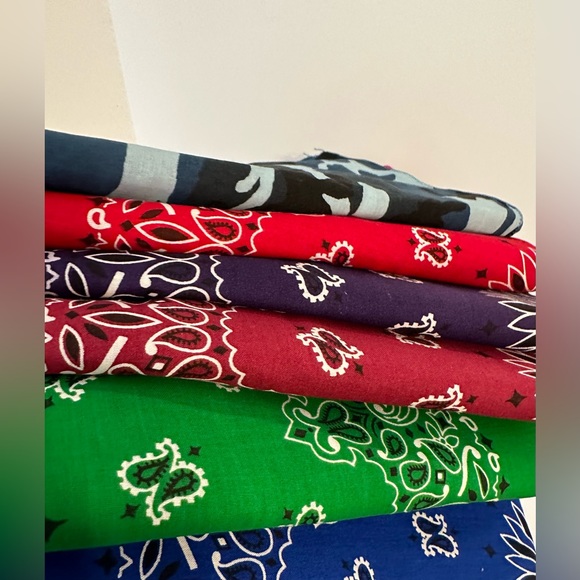10 Pack - NEW Mystery Multicolor Cotton Paisley Bandanas - Picture 2 of 10
